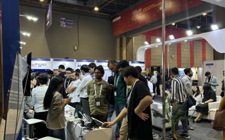 tlooto AI Highlights AcademicGPT at Startup Mahakumbh 2025, India’s Largest Startup and Innovation Event